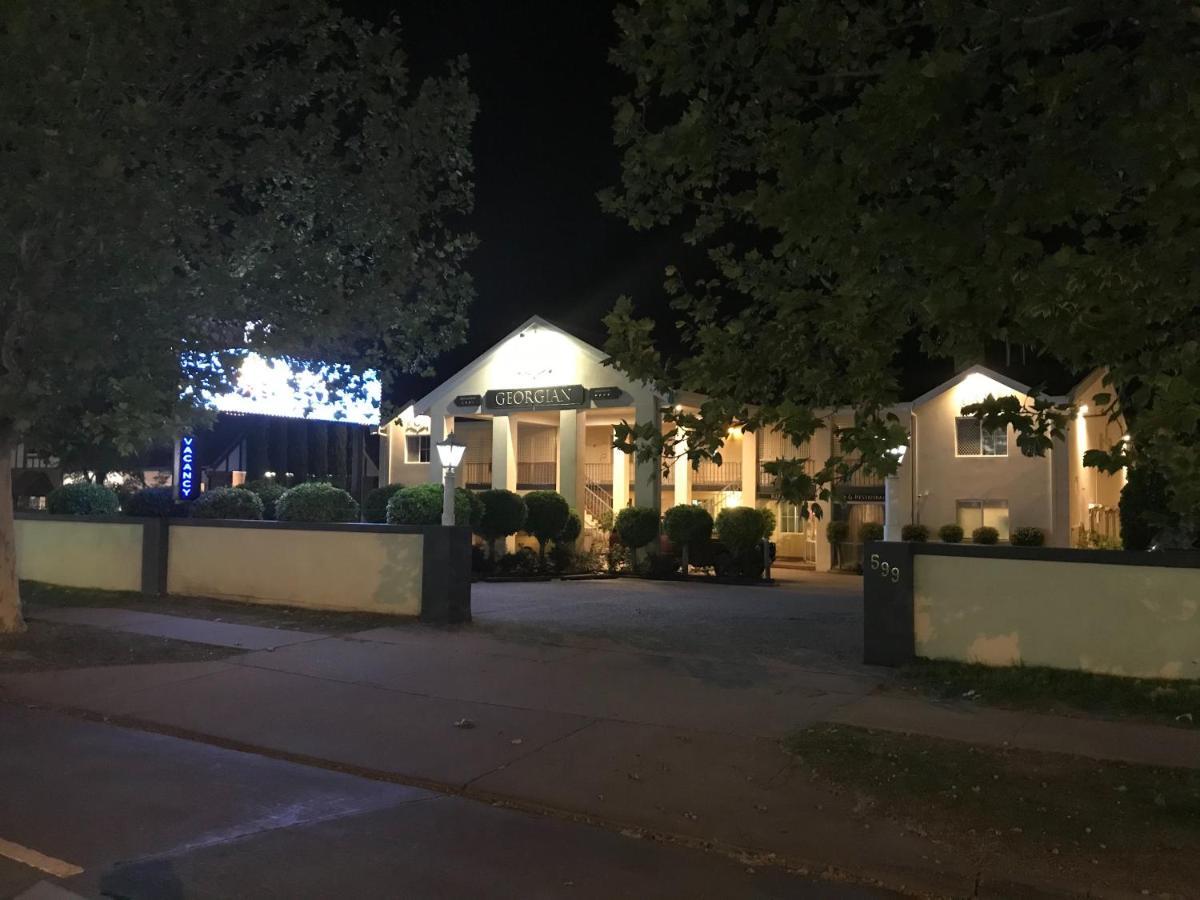 Albury Georgian Motel & Suites Bagian luar foto